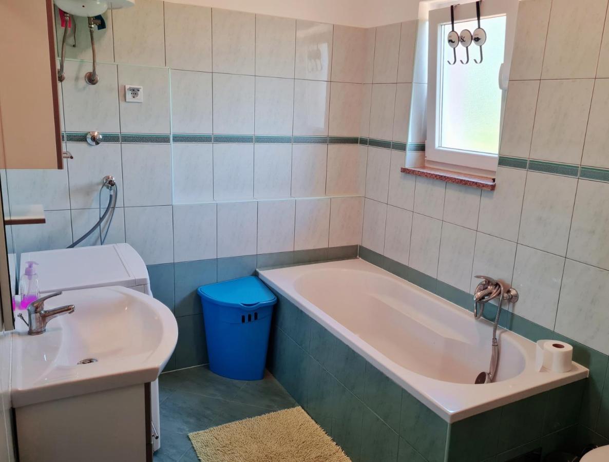 Apartment Nora Near The Beach Пула Экстерьер фото